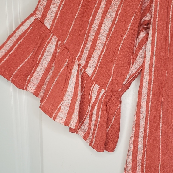 Striped Ruffle Blouse - Picture 4 of 4